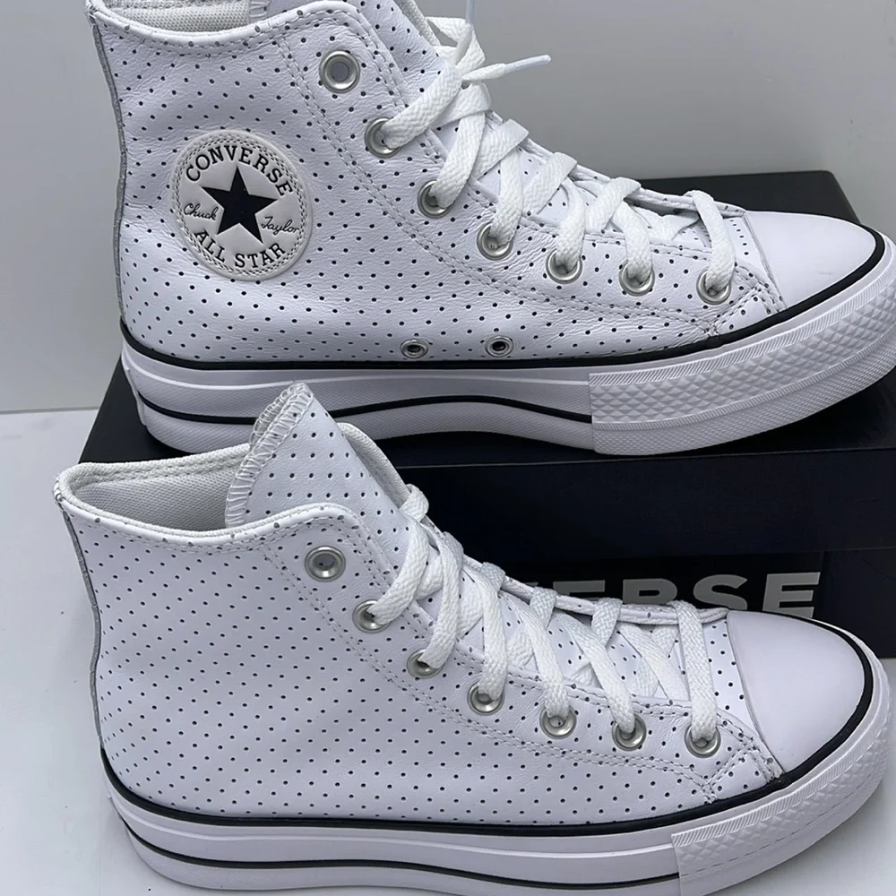 Converse WMNS A13412C CTAS LIFT HI WHITE PERFORATED/WHITE/BLACK Platforms Sneakr